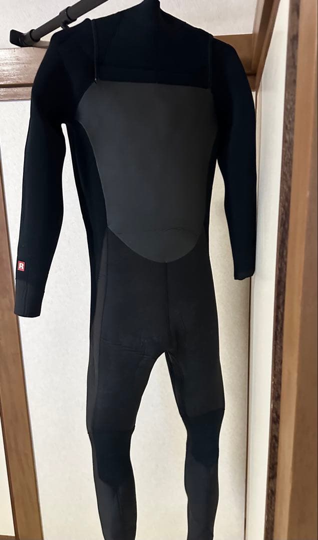 日本製　パタゴニア　R4 セミドライ　フロントジップ　ウエットスーツ175/68