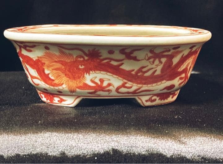 月之輪涌泉造、赤絵龍図外縁隅入切足長方鉢　盆栽鉢　名鉢