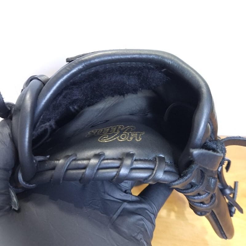 ミズノ イチローモデル 限定 グローバル版 プラチナラベル 美品 軟式グローブ