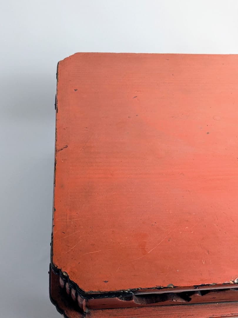 根来四足机　江戸時代　　春日卓　仏教美術　仏具　根来塗