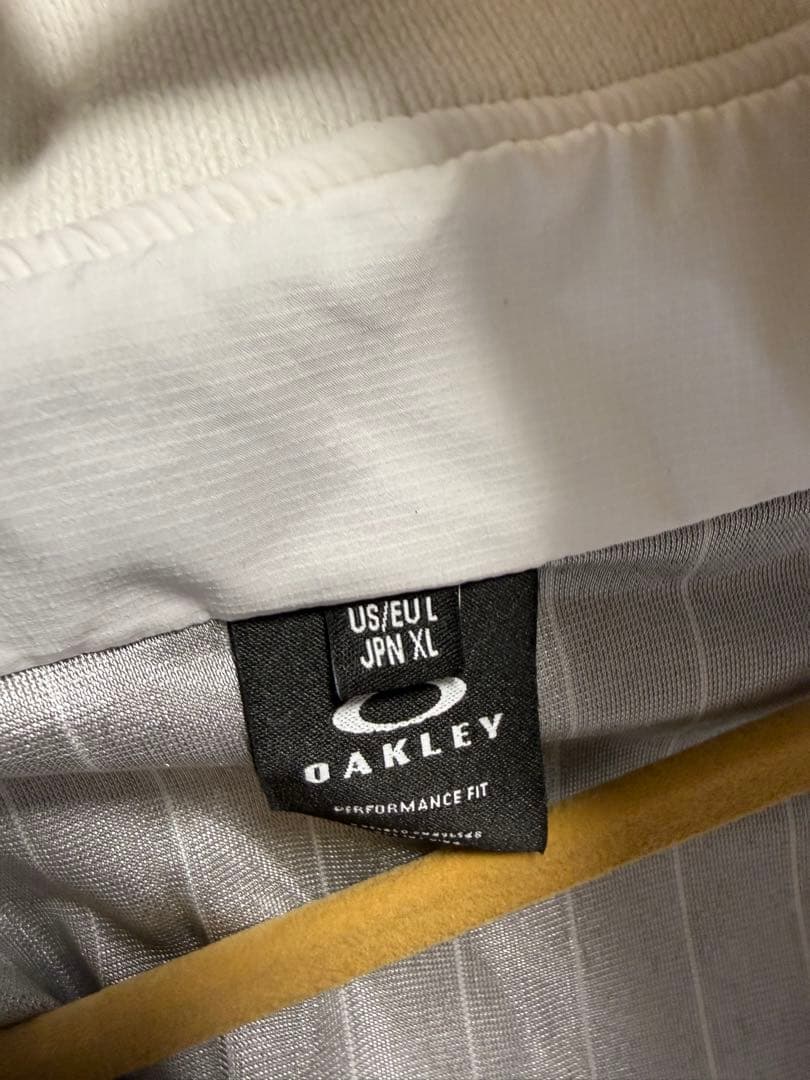 Oakley ホワイト キルティングジャケット