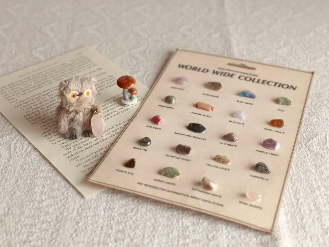 * vintage gemstones ꕥ 天然石たちの標本