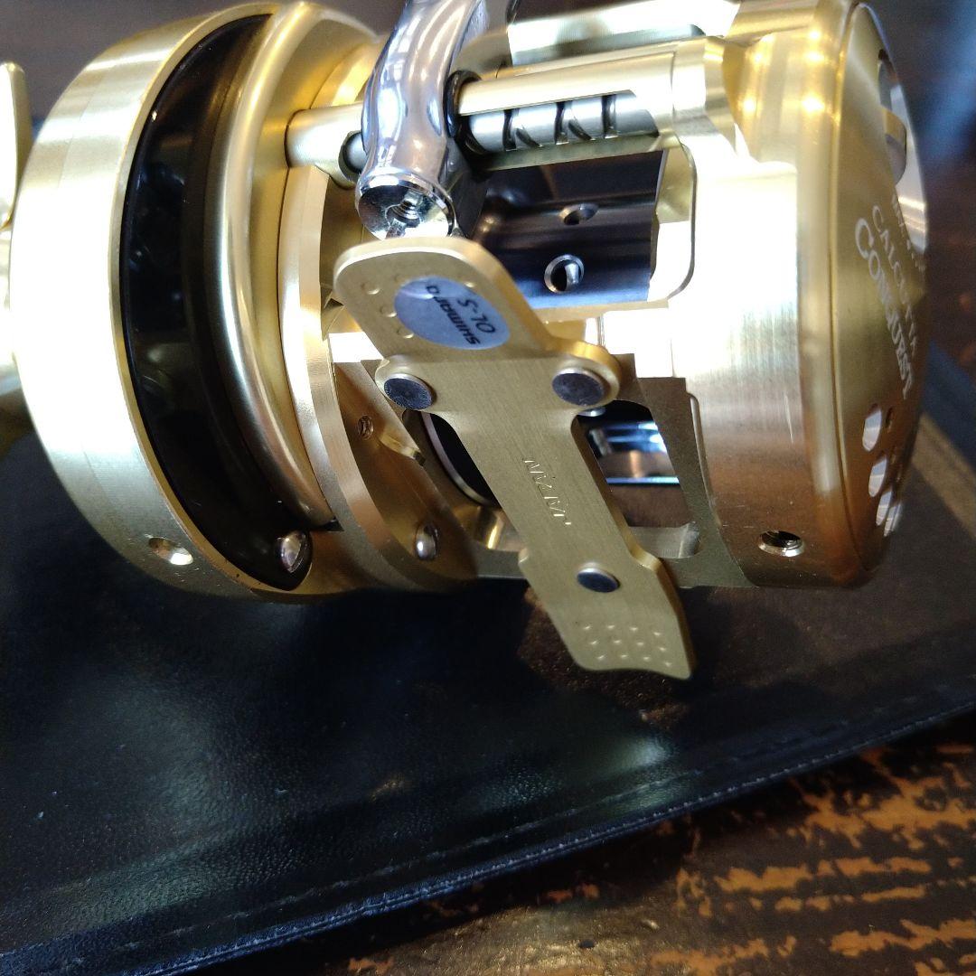 最終値下げ シマノ15カルカッタコンクエスト200HG ギア新品