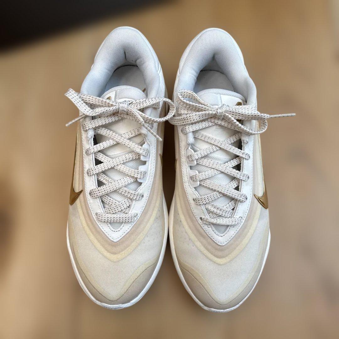 A'One EP エイジャ ウィルソン バスケットボールシューズ　ゴールド