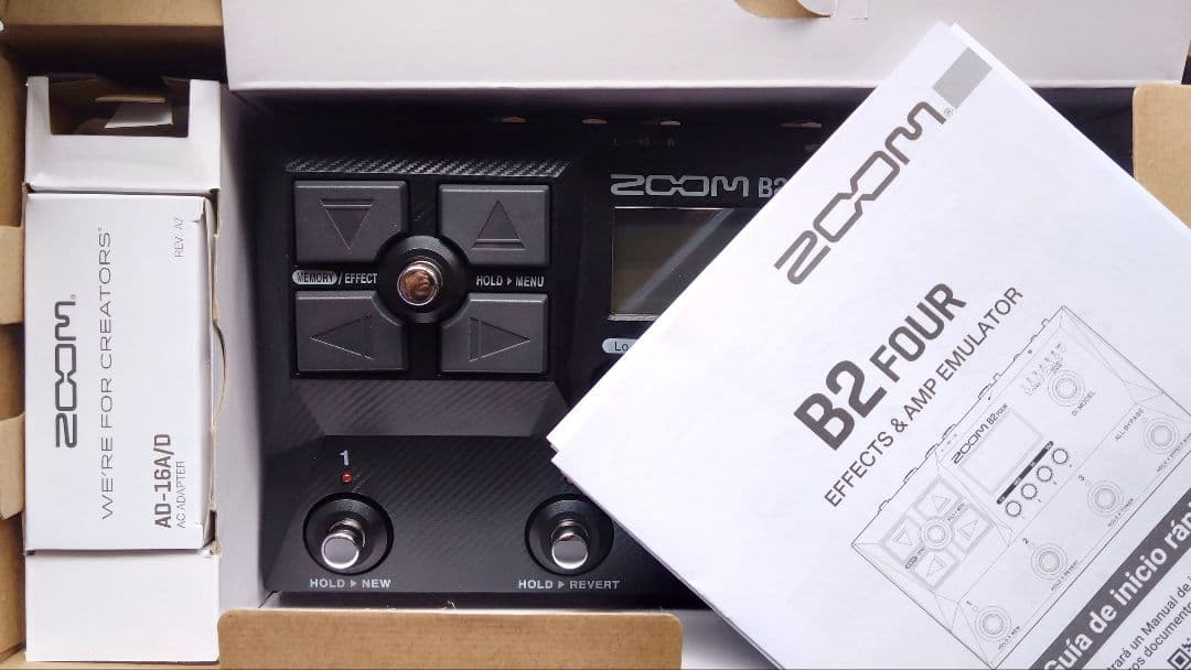 ZOOM B2 FOUR ベース用マルチエフェクター