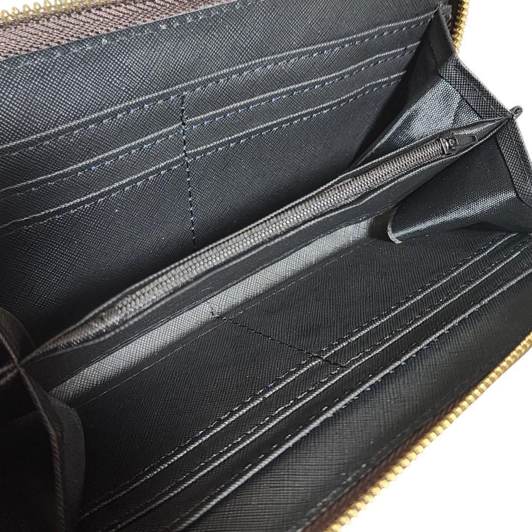 CELINE　長財布　ラウンドジップ　トリオンフ　ノベルティ