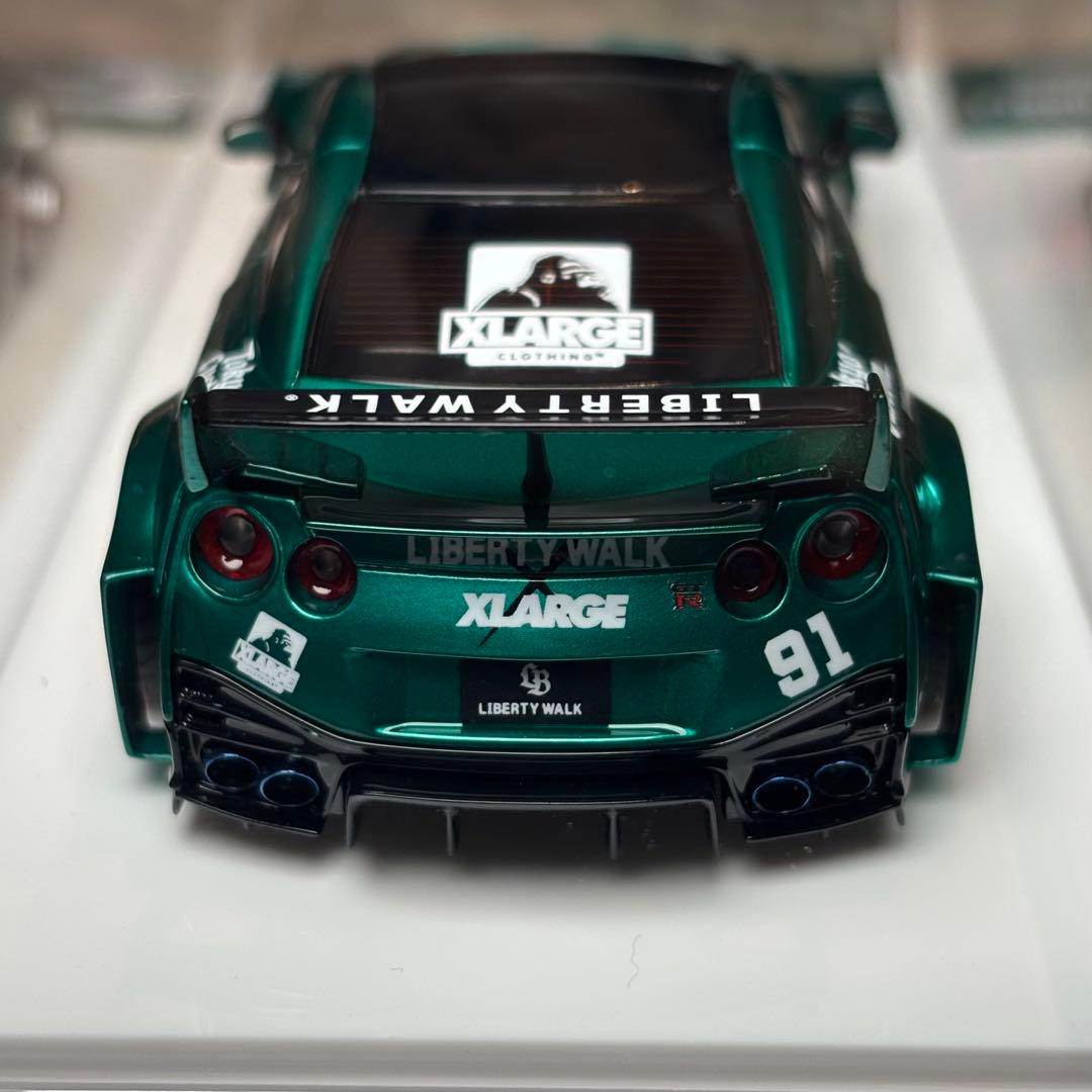Make Up 1/43 LBWK × XLARGE NISSAN 35GT