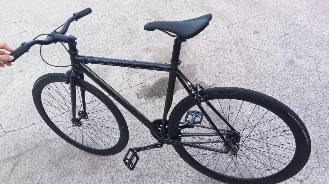 LEADER　ANGELINO　BLACK