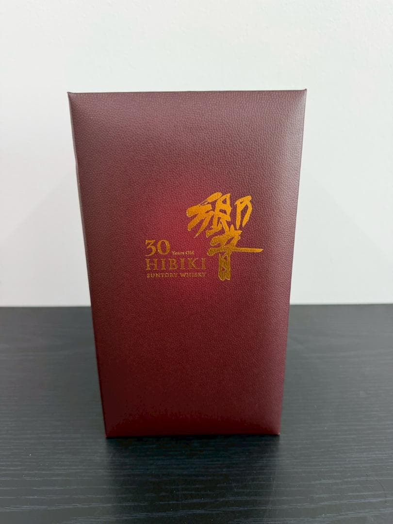 サントリー ウイスキー 響 30年 700ml 未開栓 箱付き HIBIKI