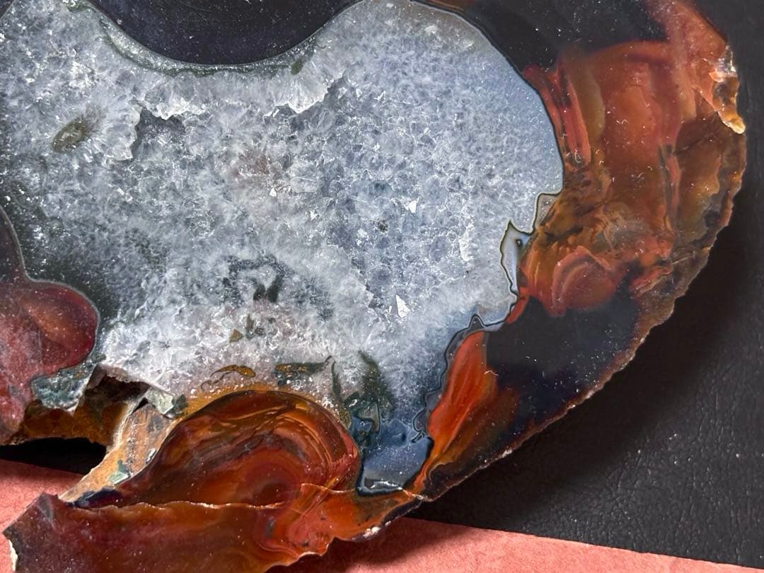 【超希少】天然ブラックオニキスのトレジャーメノウ 龍穴 ジオード アゲート 風水