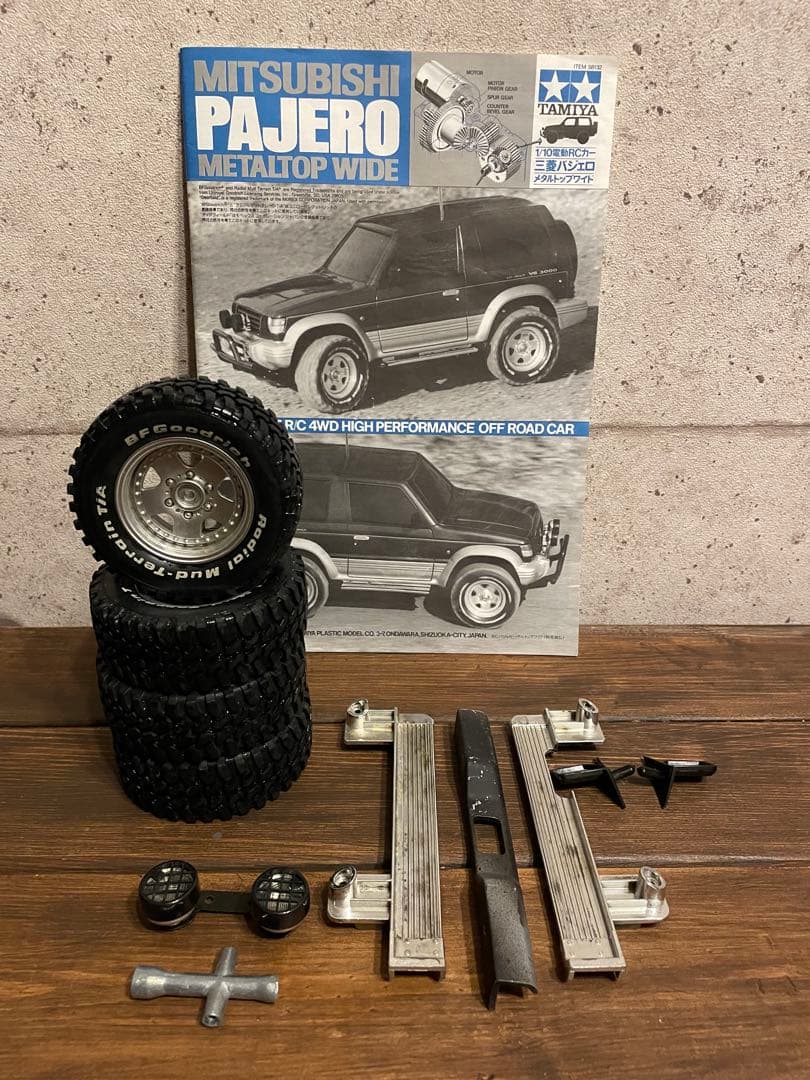 タミヤラジコン三菱￼パジェロ CC-01