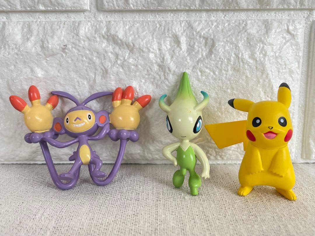 ポケモン　80個　まとめ売り　モンコレ　ゲットコレクション　メタモン　リザードン