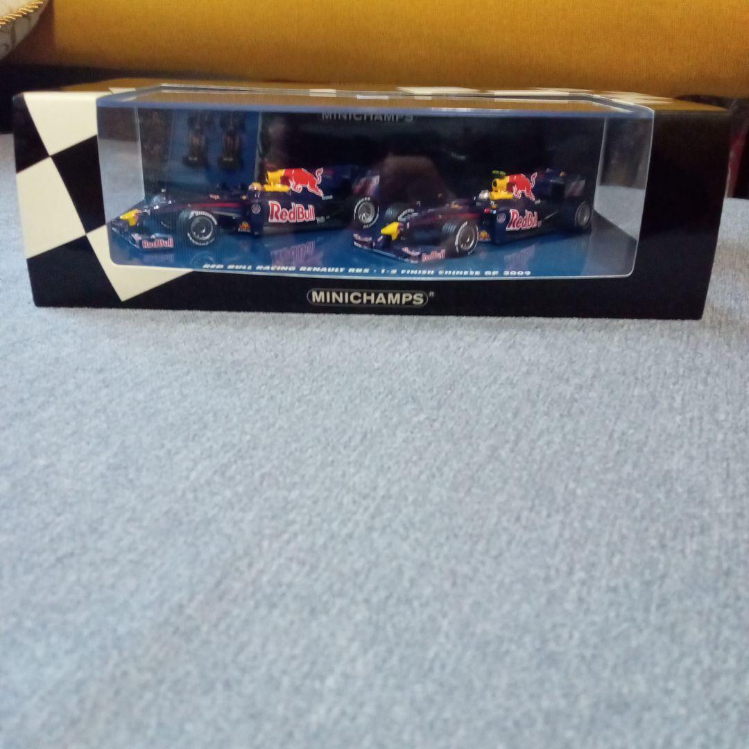 ミニチャンプス1/43レッドブルレーシングRB5 中国GP2009 1-2WIN