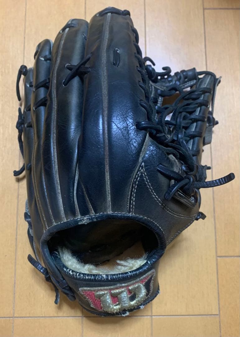 Wilson 硬式外野手用グローブ