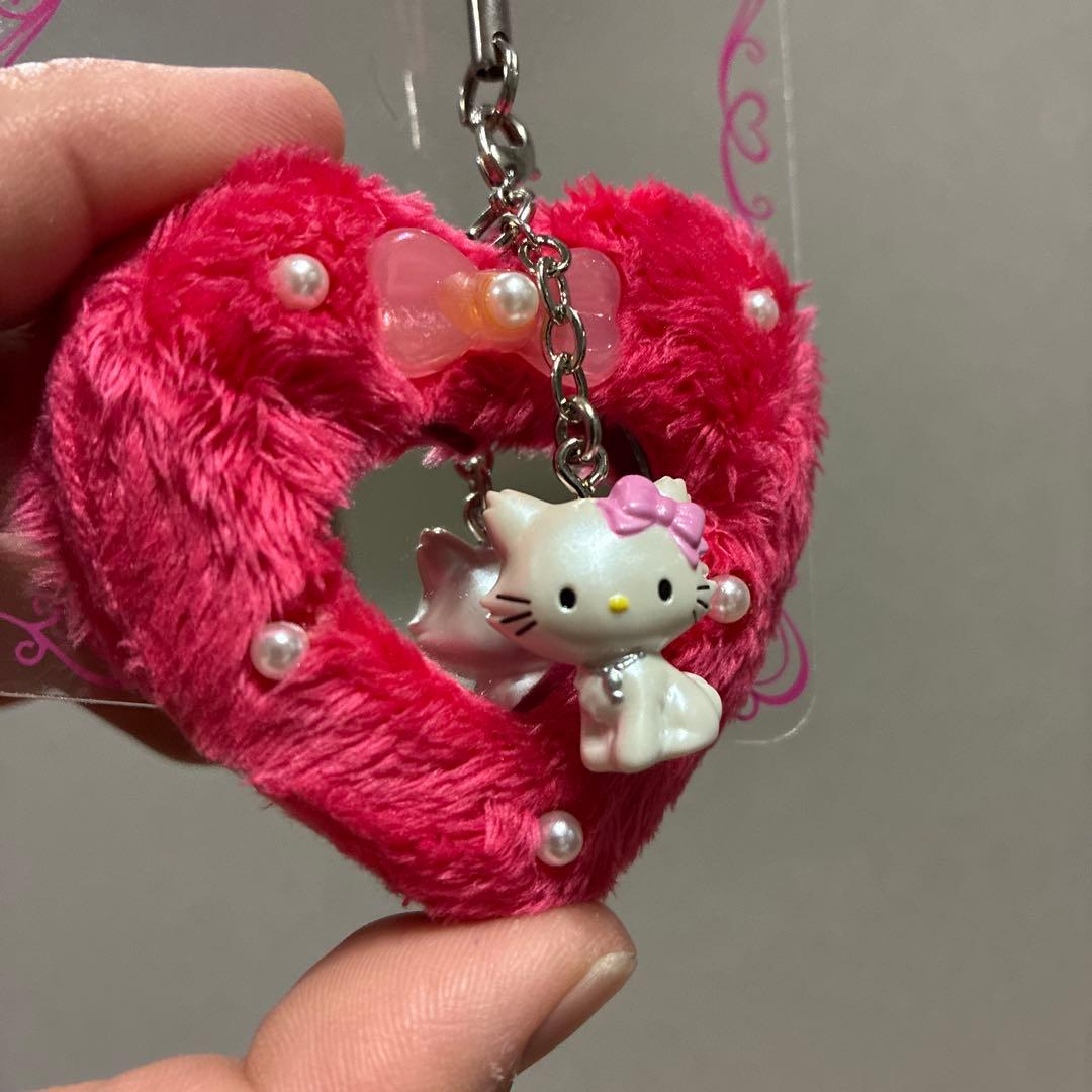 チャーミーキティ　ミラーストラップ　ファー　サンリオ