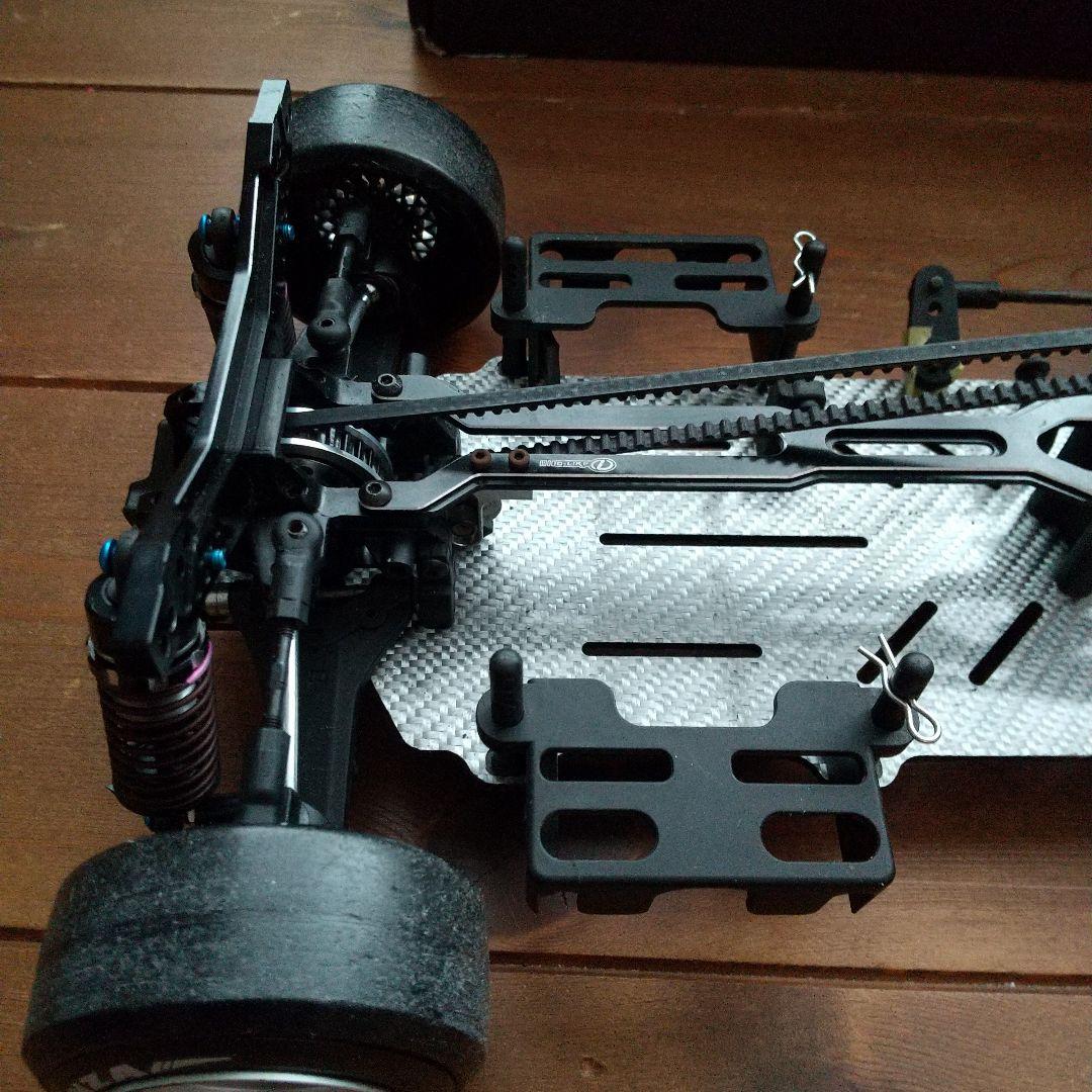 ラジコン1/10 Dライクエボル シャーシケツカキ使用