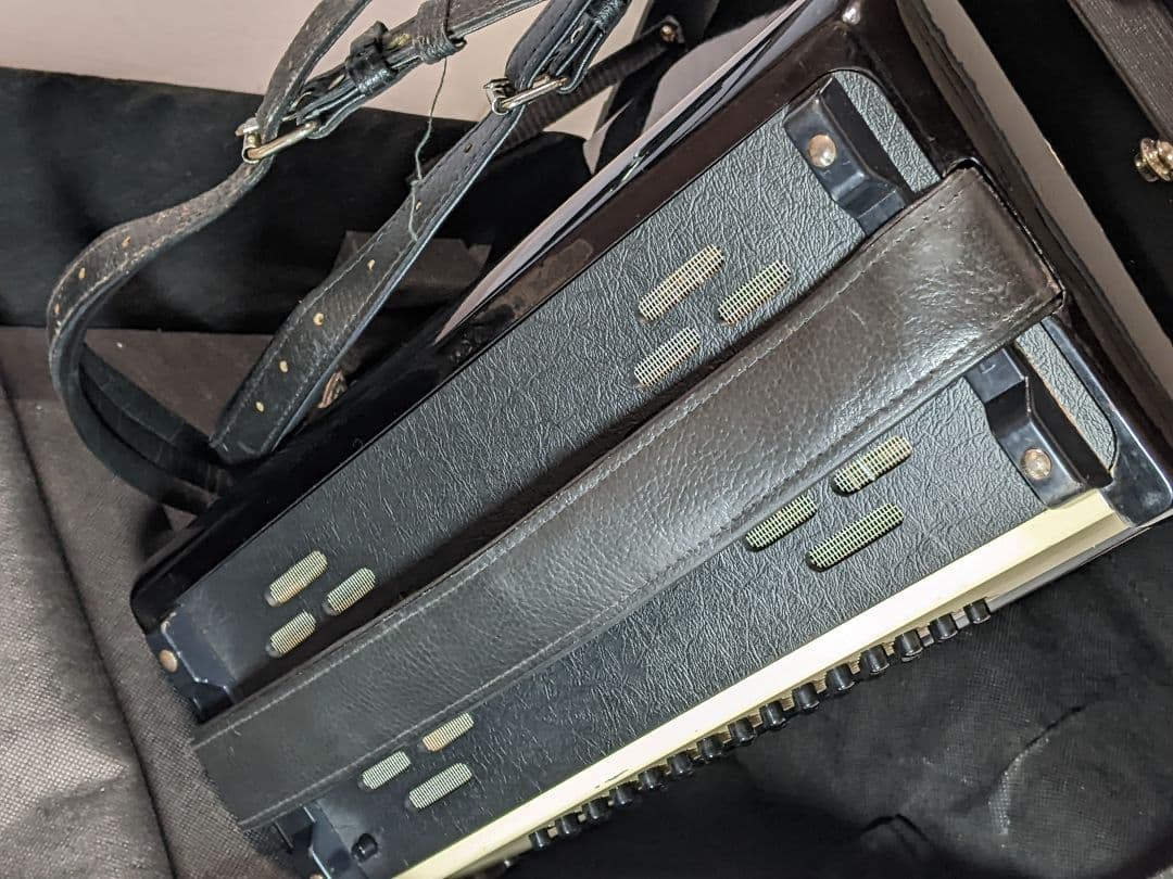 TOMBO トンボ アコーディオン J-48 Accordion ハードケース付