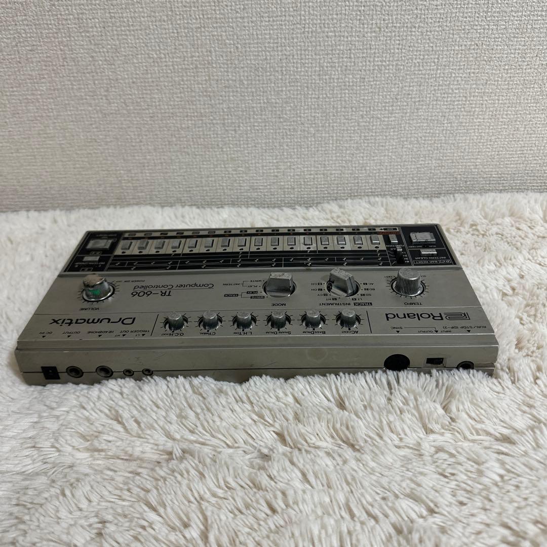 Roland TR-606 ドラムマシン モジュラーシンセサイザー