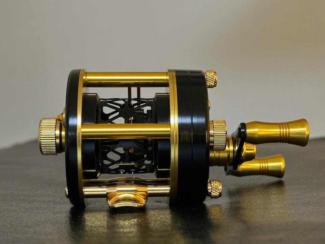 カスタムパーツ付き　五十鈴工業　DD310SSS 　美品　ブラックゴールド