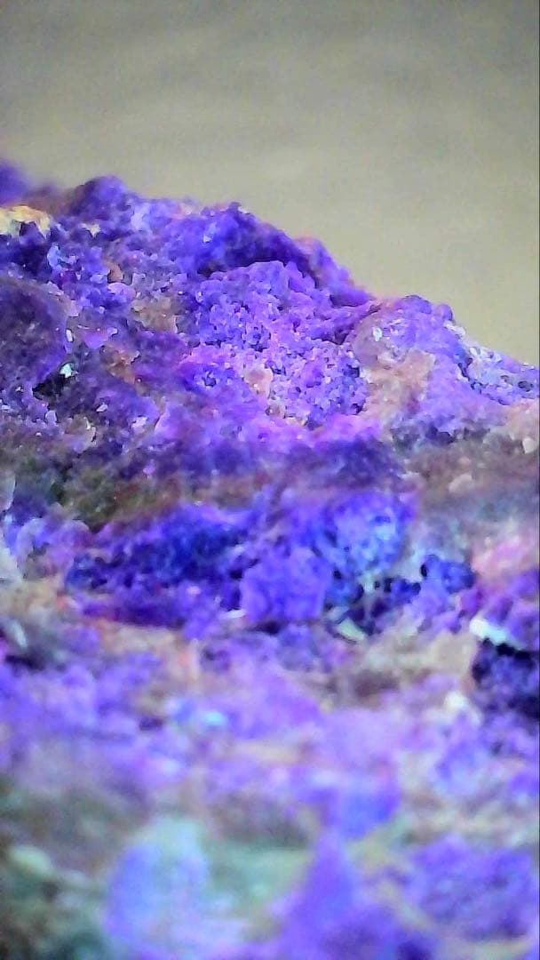 杉石　スギライト　Sugilite 南アN’chwaning Ⅲ鉱山産　鉱物標本