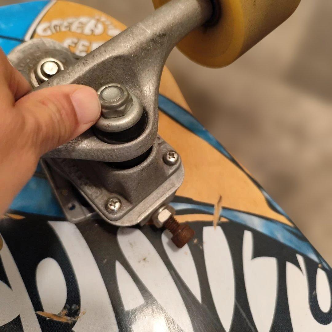 サーフスケート　スケートボード　GRAVITY CARVE サーフィン　陸トレ