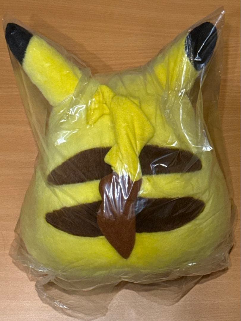 激レア　初期の等身大ピカチュウ ぬいぐるみ（TOMYタグあり）