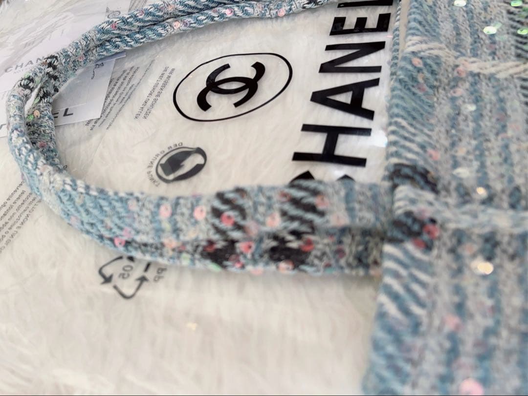 新品CHANELシャネルビューティーノベルティバッグ　ツィードスパンコール