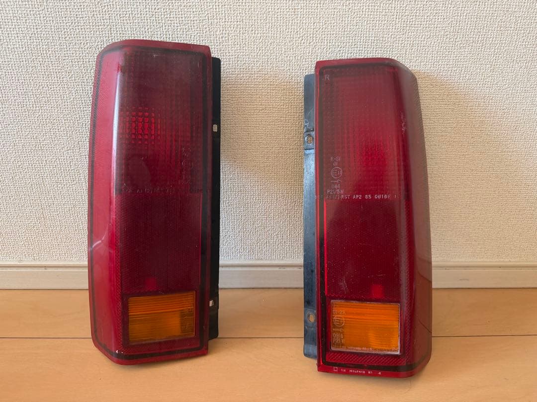 シボレー アストロ 後期純正テールランプ 左右セット テールライト 中古