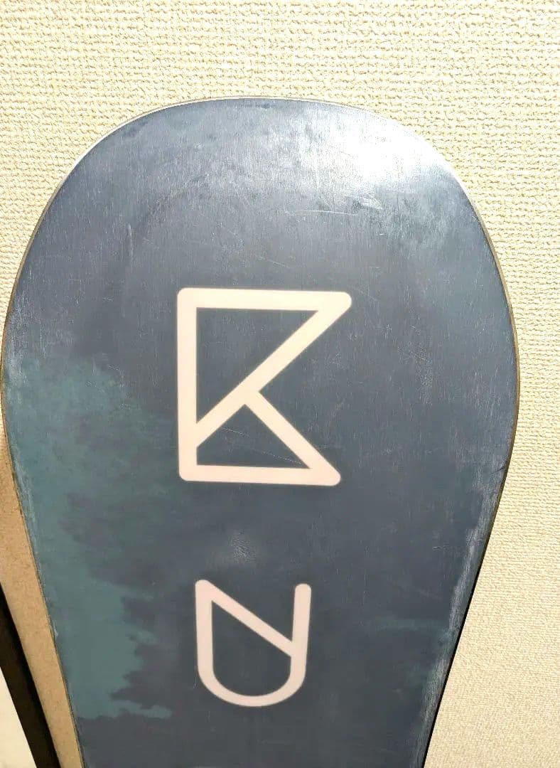 BURTON スノーボード YEASAYER FlyingV148cm