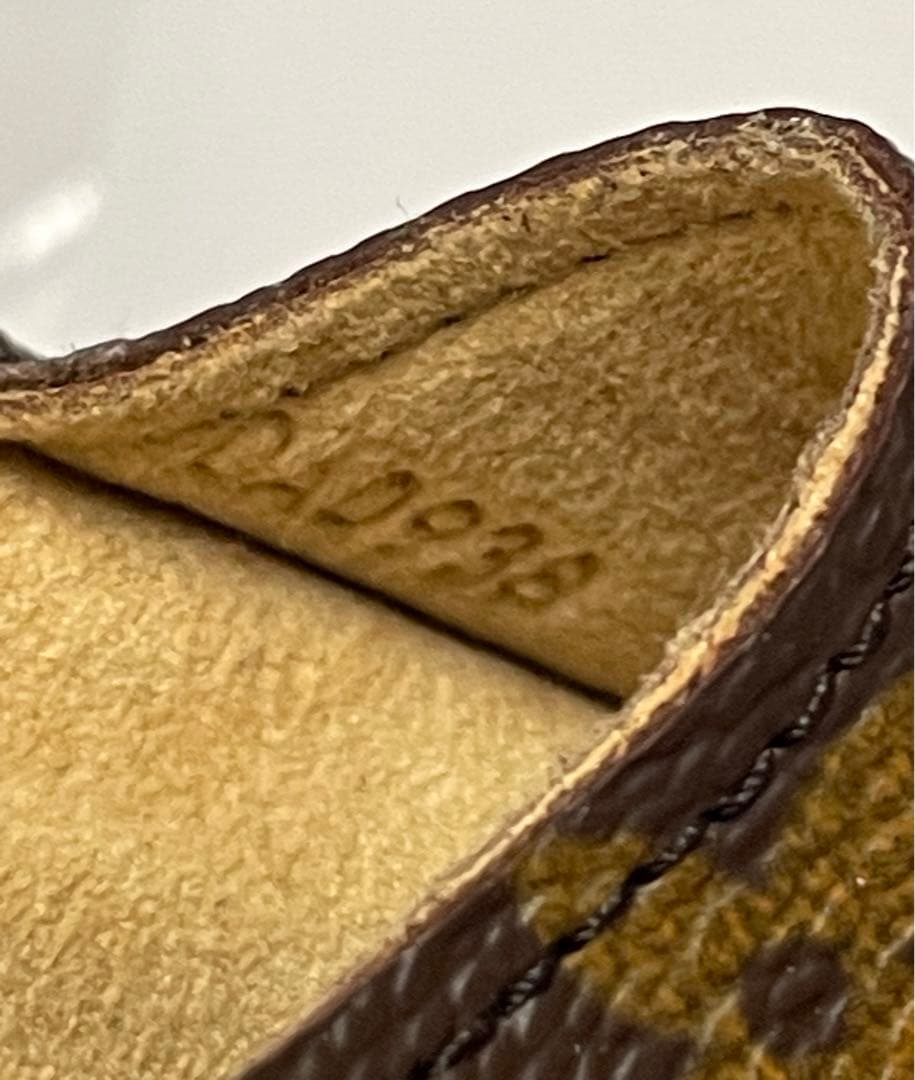 【美品】LOUIS VUITTON ヴィトン　モノグラム　ペンケース匿名配送❤︎