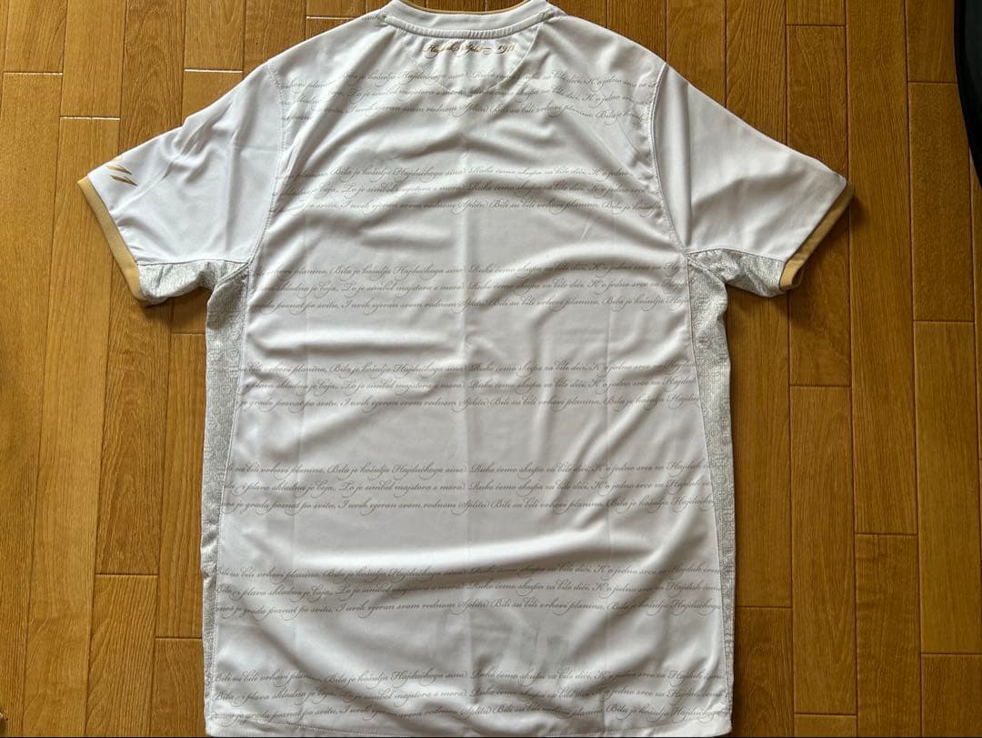 HNKハイドゥク・スプリト　ユニフォーム