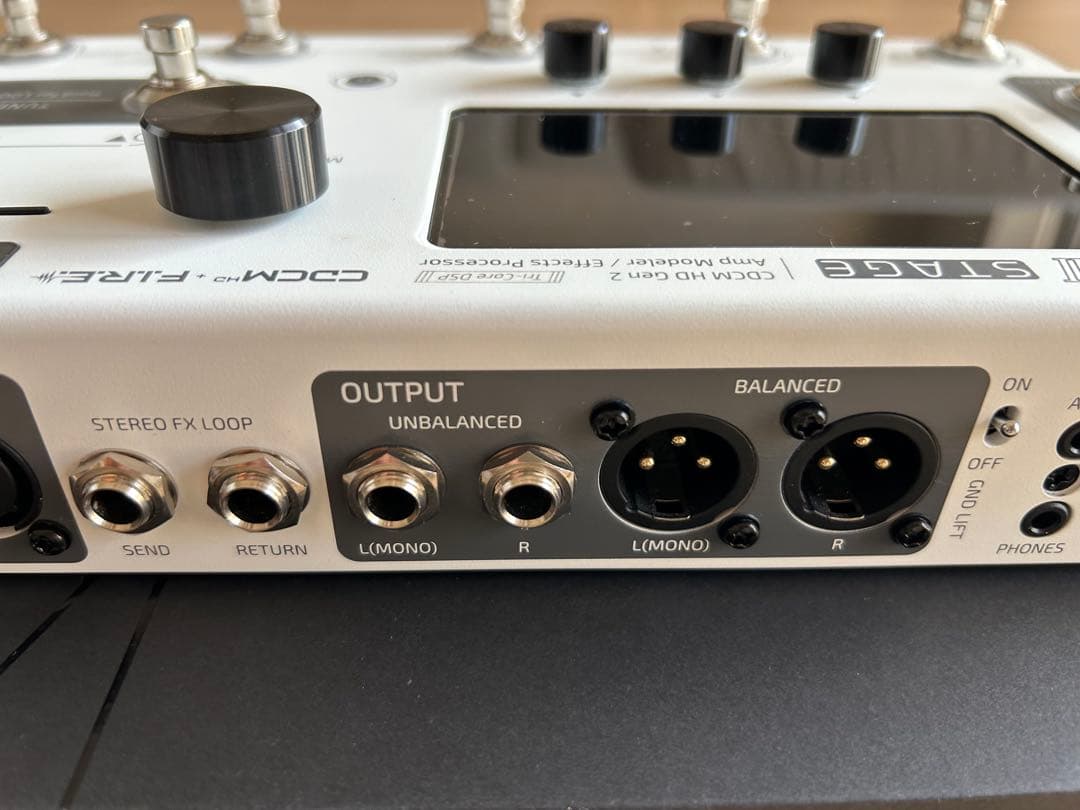 Hotone Ampero II Stage ギターエフェクター