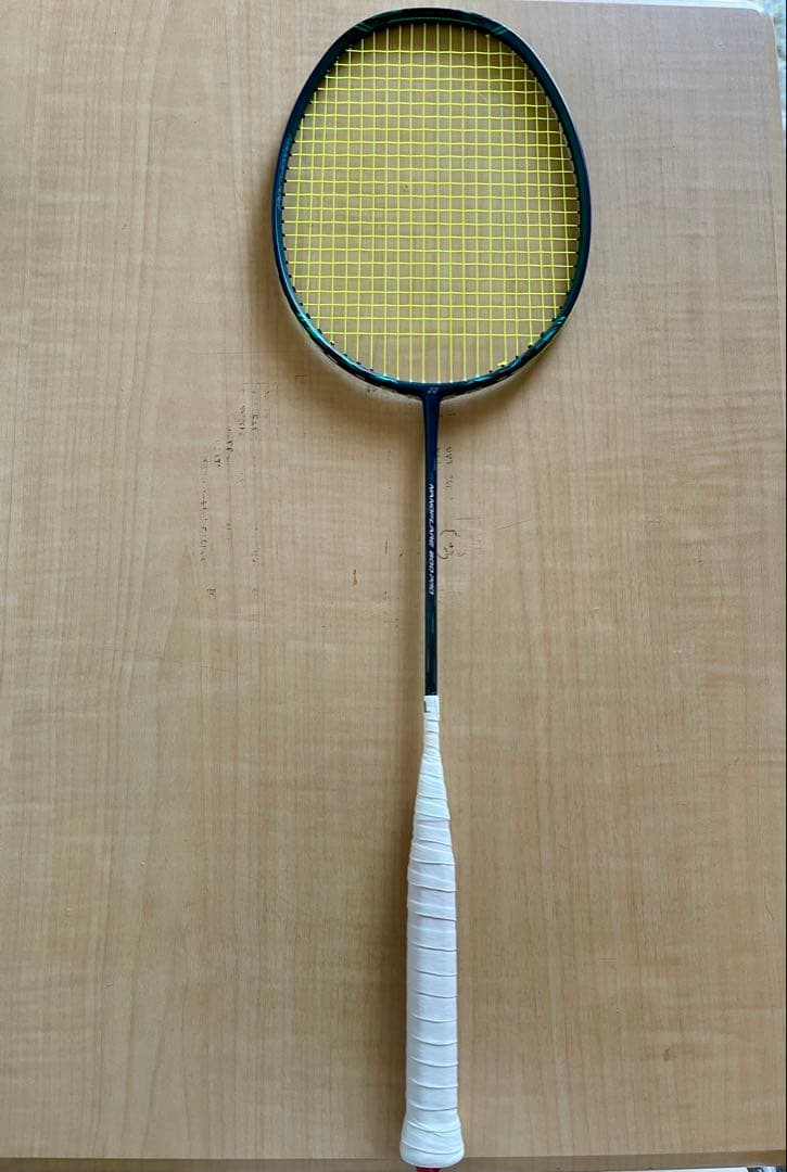バドミントンラケットナノフレア800pro 4UG5