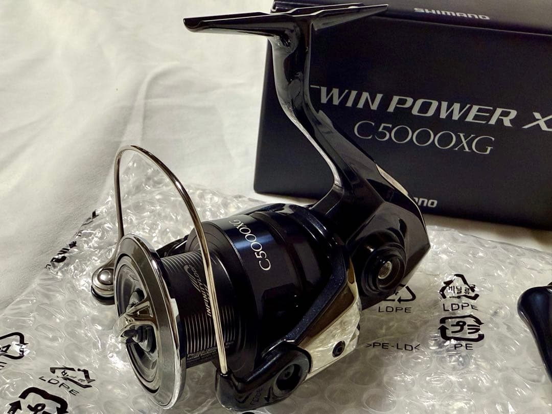 SHIMANO 25 ツインパワーXD C5000XG 新品・未使用