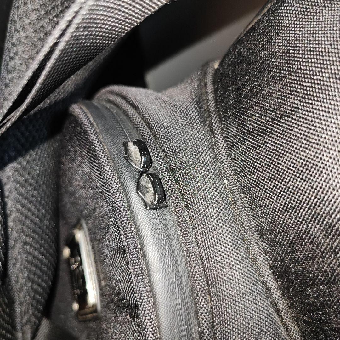 1PIU1UGUALE3 スタンド式キャディバッグ 黒 ブラック