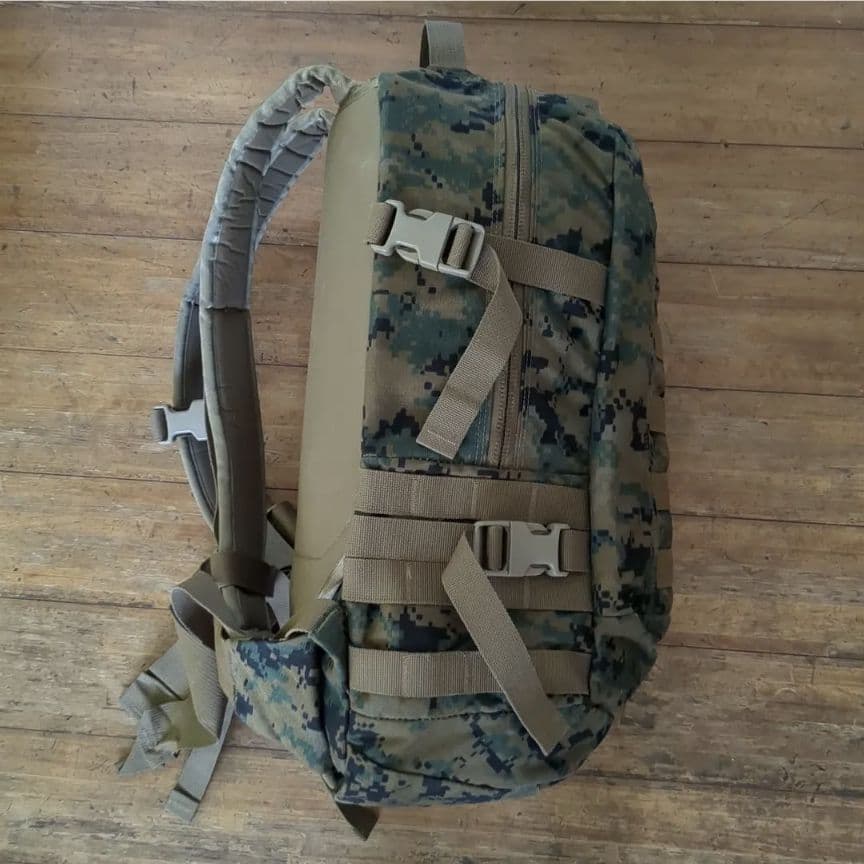 米軍実物　USMC 海兵隊　ARCTERYX アークテリクス　アサルトパック　②