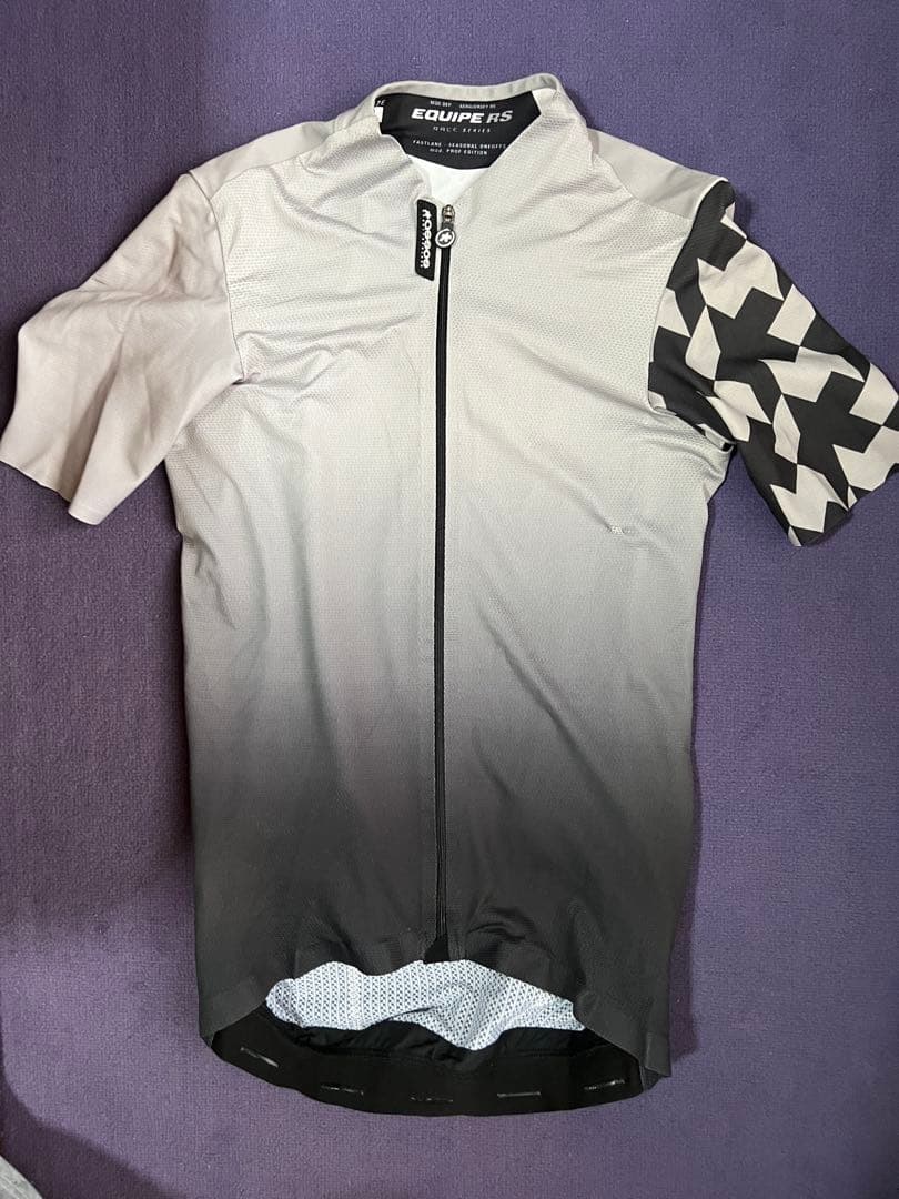ASSOS EQUIPE RS サイクルジャージSサイズ