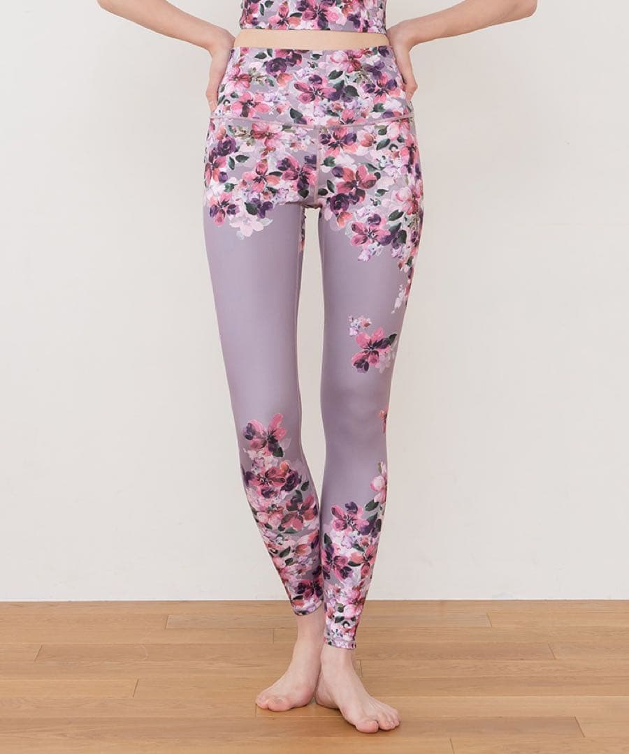 【SUKALA】フルオブフラワーパネルレギンスＭサイズ モーヴ