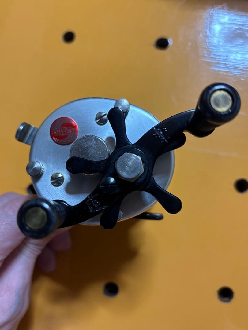 BITEMAN Dowlock ベイトリール