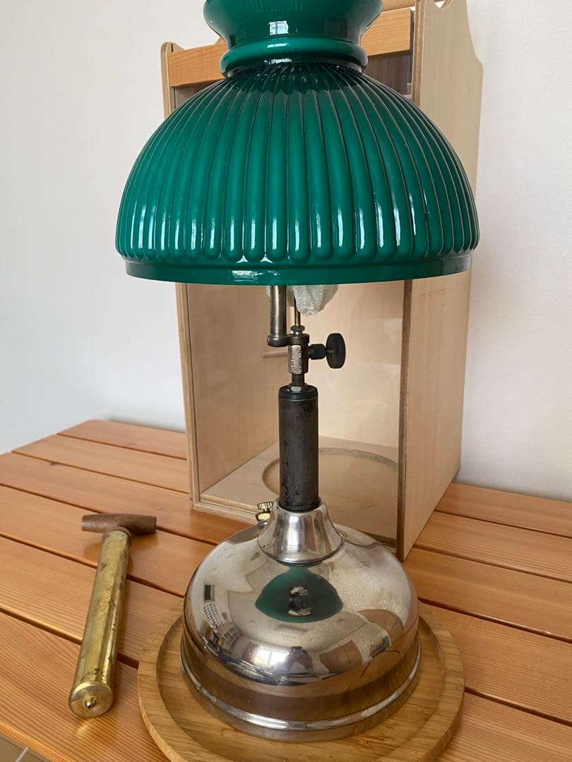 コールマン　テーブルランプ　ポンプ　ケース付き