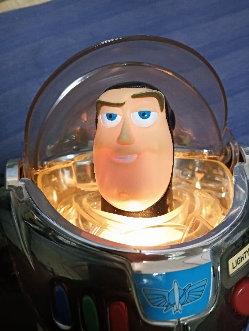 トイストーリー バズライトイヤー トーキング アクション フィギュア