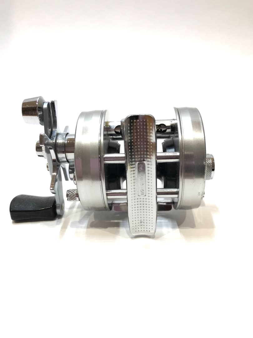 ★ 美品　ABU 2500c  アブガルシア　アンバサダー　シルバー　★