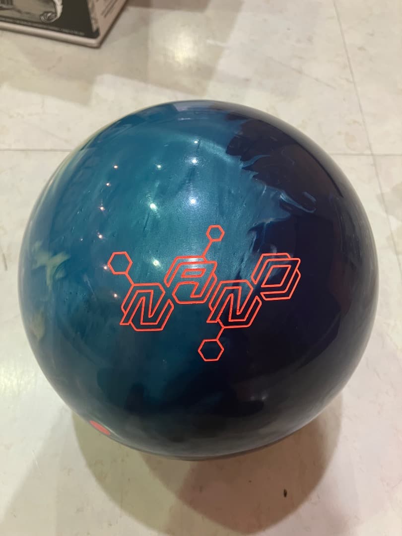 【新品】STORM Marvel Maxx SE ボウリングボール 15ポンド