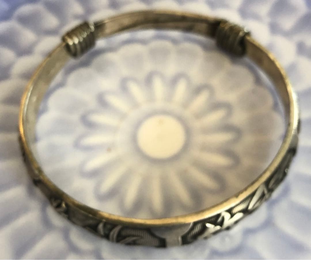 足銀腕輪アンティークオブジェ菊、竹、蘭，梅の図