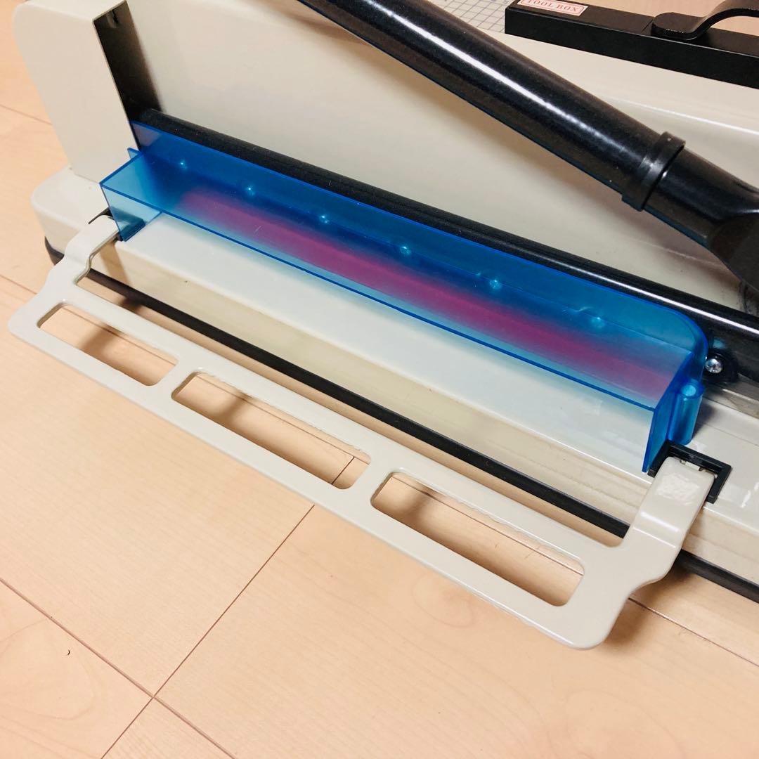 【極美品】ダイシン商事 大型裁断機 DS-858A4 業務用 ペーパーカッター