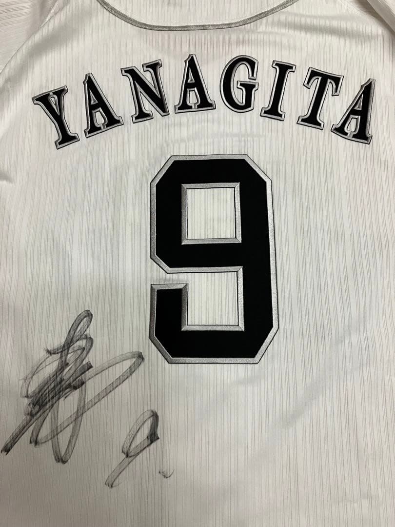 柳田悠岐　直筆サイン　ユニフォーム　福岡ソフトバンクホークス　ミズノ　レプリカ
