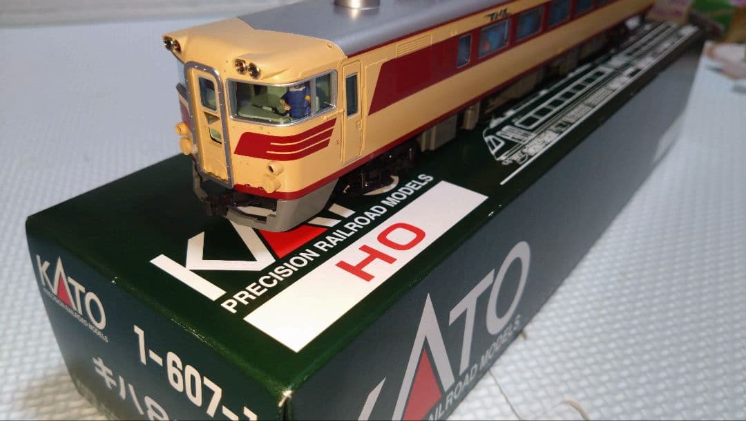 HOゲージ KATO キハ80(M付)(M無).81.82 4両セット　中古車両