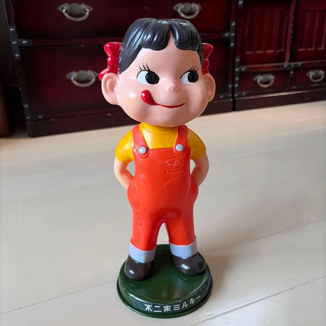 【当時物】ペコちゃん首振り人形不二家　ミルキーブリキ台座 約30cm 昭和レトロ