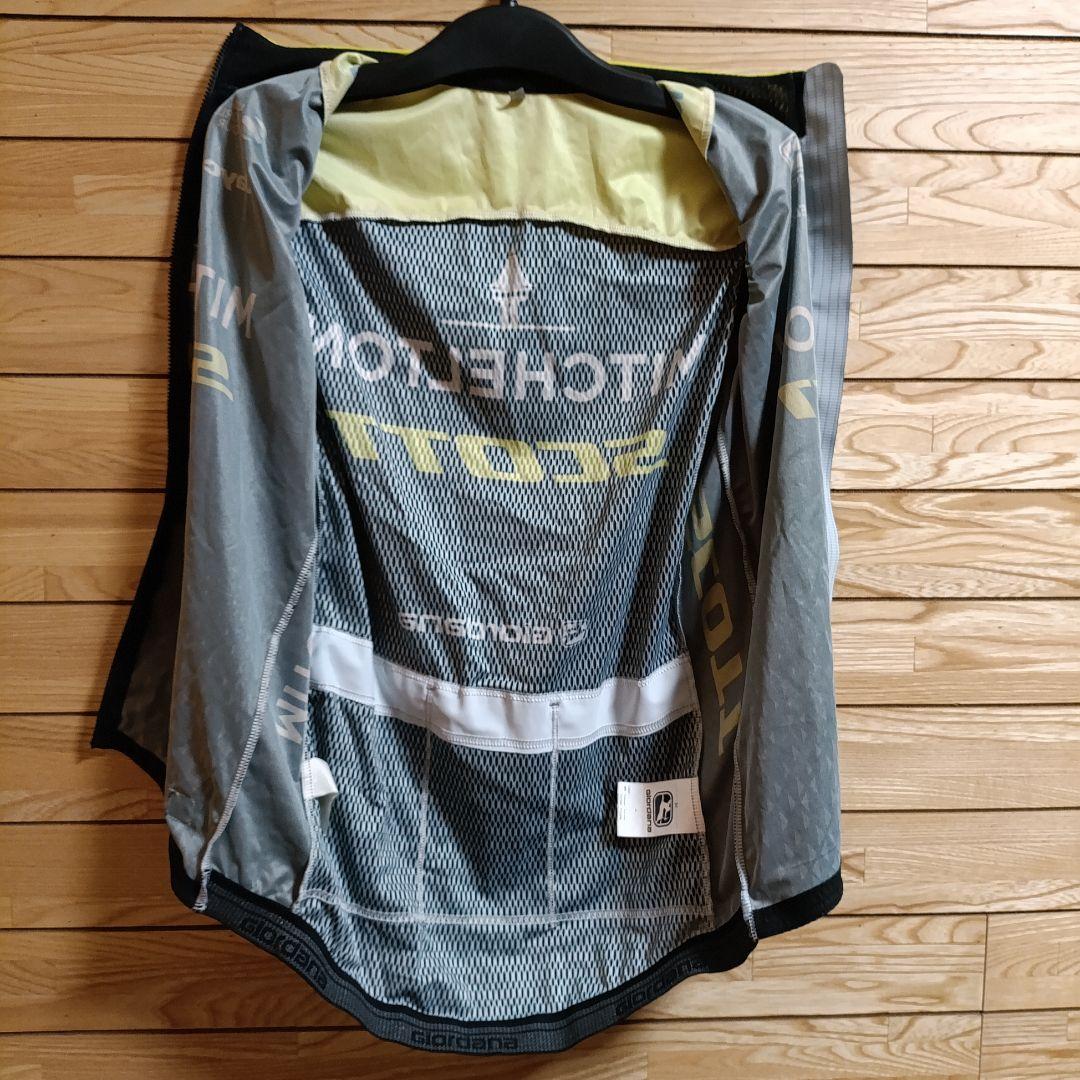 支給品　Mitchelton-SCOTT　ウィンドベスト　ミッチェルトンスコット