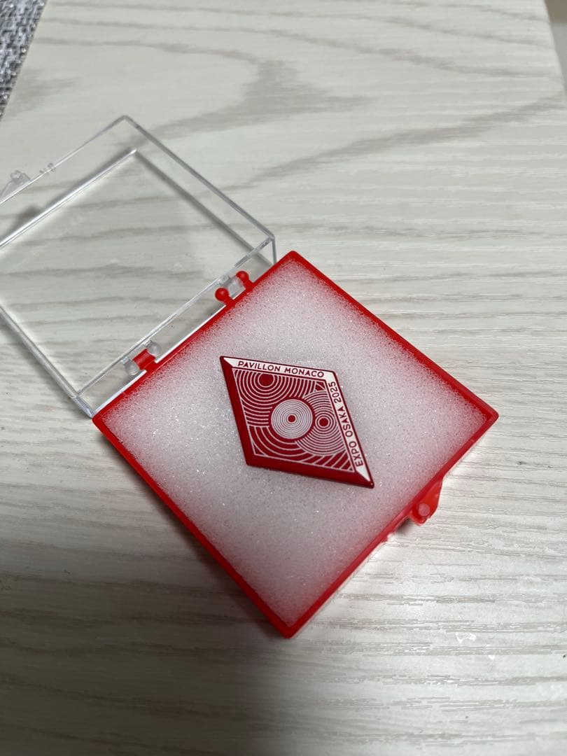 【非売品】　モナコパビリオンピンバッジとブック